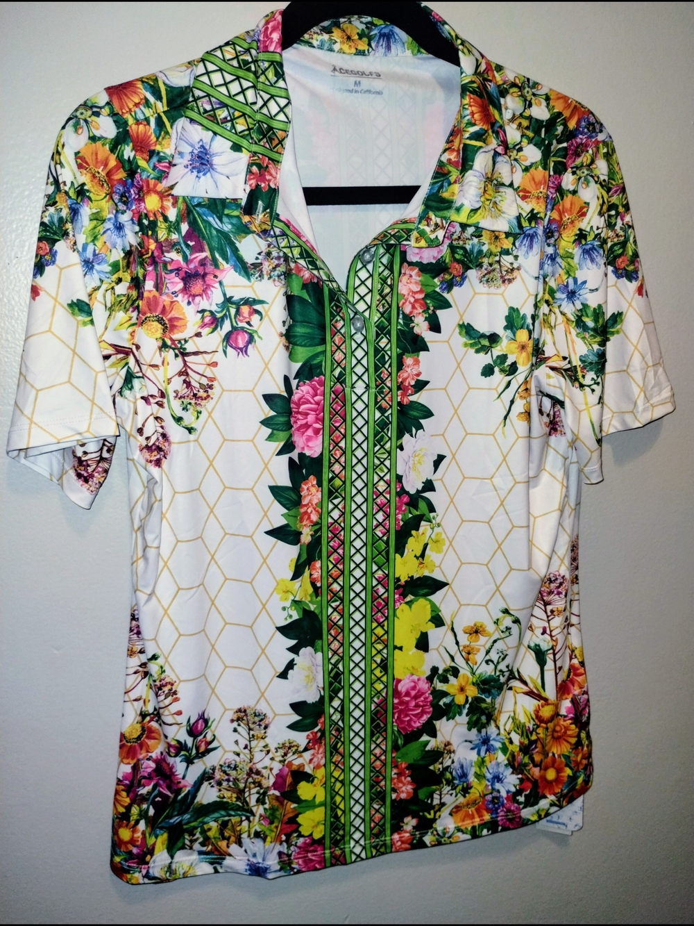 Floral Print Short-Sleeve Polo Top in White and Multi🌷🌷🌷🌷😃😃😃